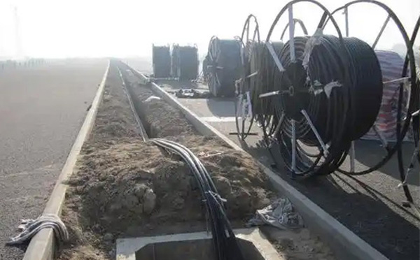 现代通信网络建设指南:酒泉光缆施工全流程技术解析与质量控制 现代通信网络建设指南:酒泉光缆施工全流程技术解析与质量控制